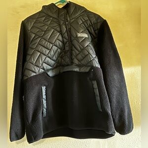 Columbia Black Quilted Fleece Pullover